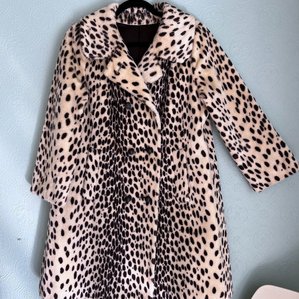 1960s Vintage Animal Print Swing Coat